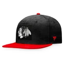 Moška kapa s ščitnikom Fanatics Authentic Pro Game &amp; Train Snapback Authentic Pro Game & Train Snapback Chicago Blackhawks