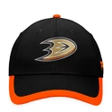 Moška kapa s ščitnikom Fanatics Defender Structured Defender Structured Adjustable Anaheim Ducks