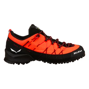 Ženska obutev za uporabo na prostem Salewa Wildfire 2 Fluo Coral/Black